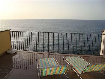 Le Case Del Girasole Abc Cefalu Hotel